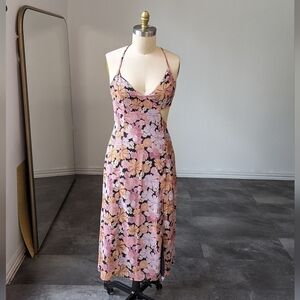 Le Lis Floral V Neck Cut Out Tie Back Midi Dress Pink Black L summer beach